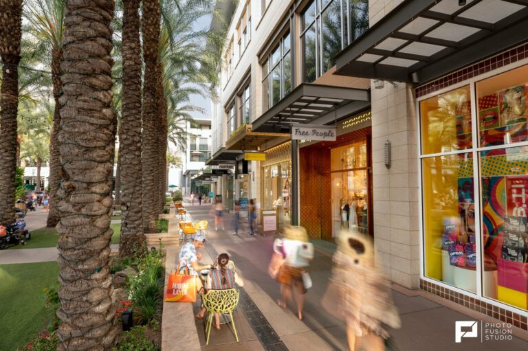 Busy Days at the Scottsdale Quarter – Retail PHotography in Scottsdale